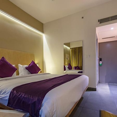 Hotel Aira Vijayawāda Zewnętrze zdjęcie