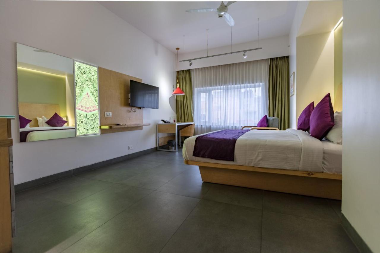 Hotel Aira Vijayawāda Zewnętrze zdjęcie