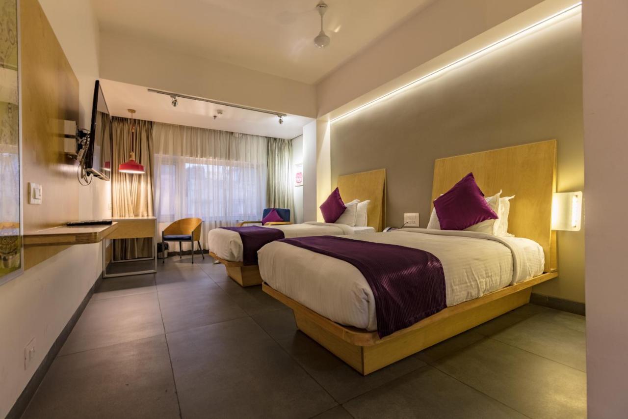 Hotel Aira Vijayawāda Zewnętrze zdjęcie