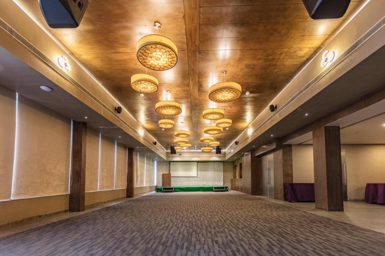 Hotel Aira Vijayawāda Zewnętrze zdjęcie